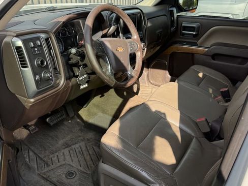 Used 2017 Chevrolet Silverado 1500 LTZ AWD/4WD image 2
