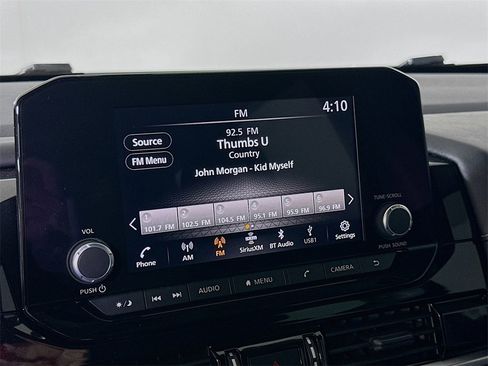 Used 2023 Nissan Pathfinder SV image 26