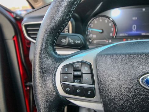 Used 2023 Ford Explorer XLT w/ Equipment Group 202A image 23