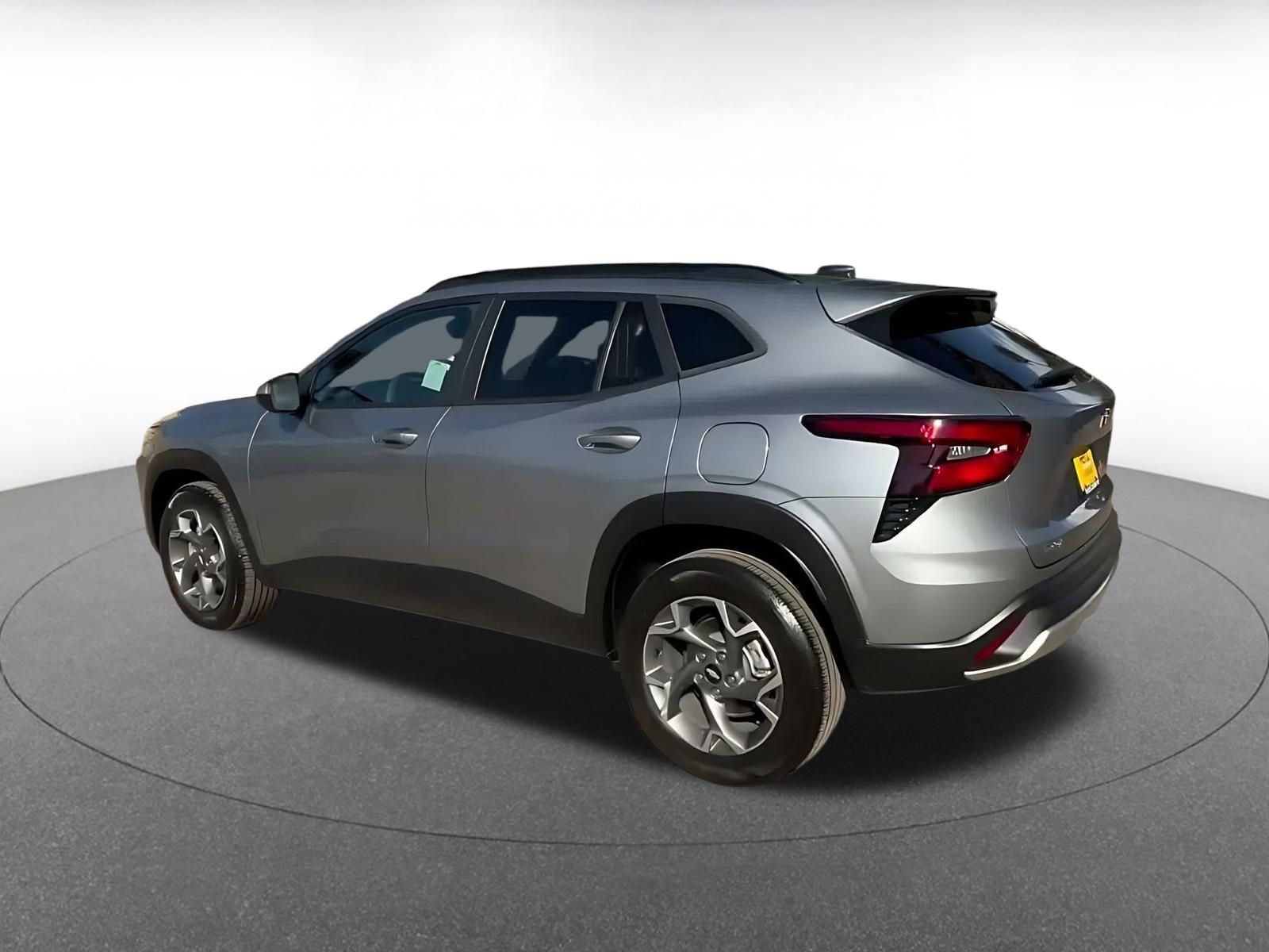 Used 2026 Nissan Rogue SV AWD/4WD image 9