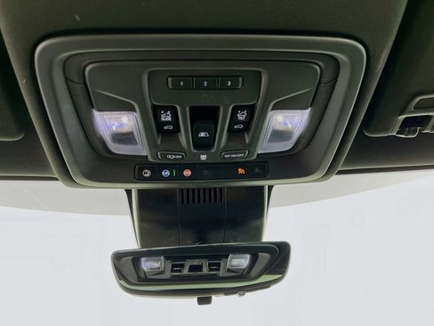 Used 2025 Chevrolet Silverado 3500 High Country w/ High Country Premium Package AWD/4WD image 23