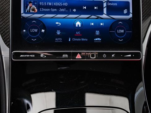 Used 2024 Mercedes-Benz GLC 43 AMG 4MATIC image 38