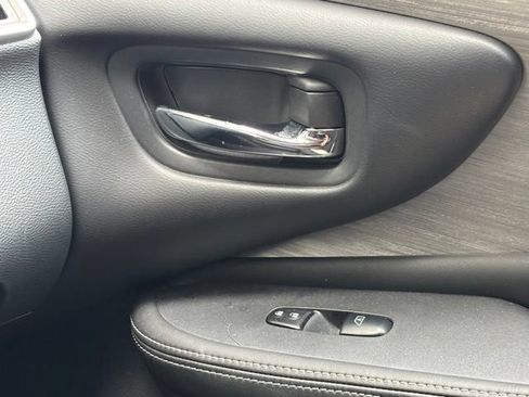 Used 2018 Nissan Murano S AWD/4WD image 30