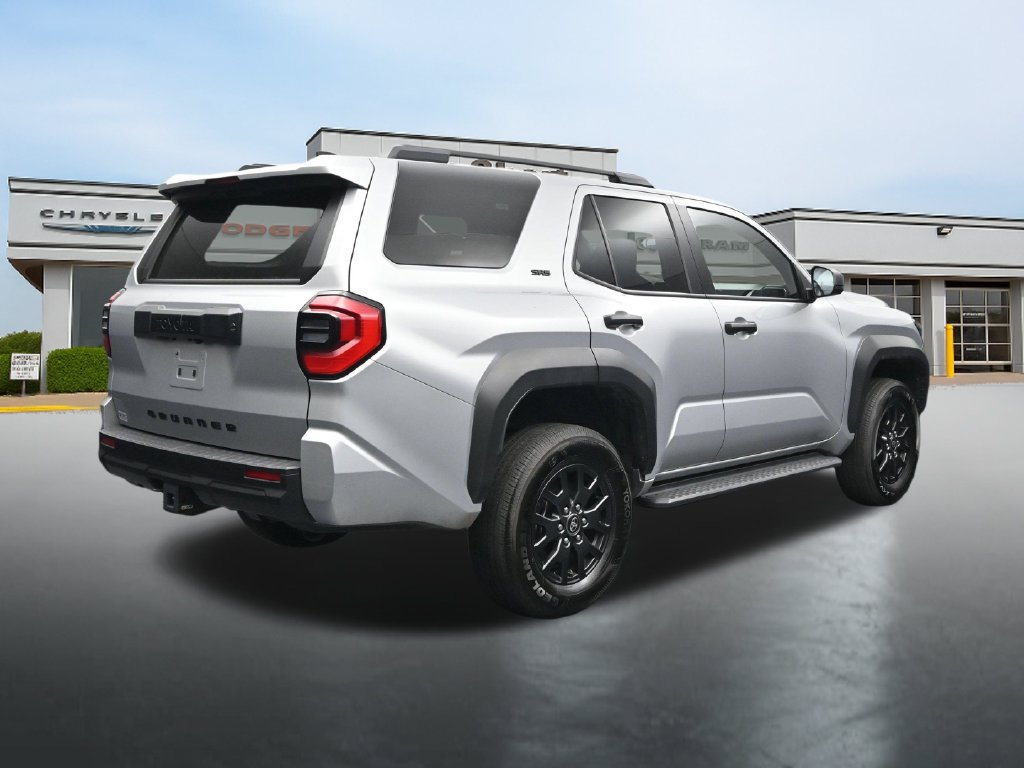 Used 2025 Toyota 4Runner SR5 AWD/4WD image 5