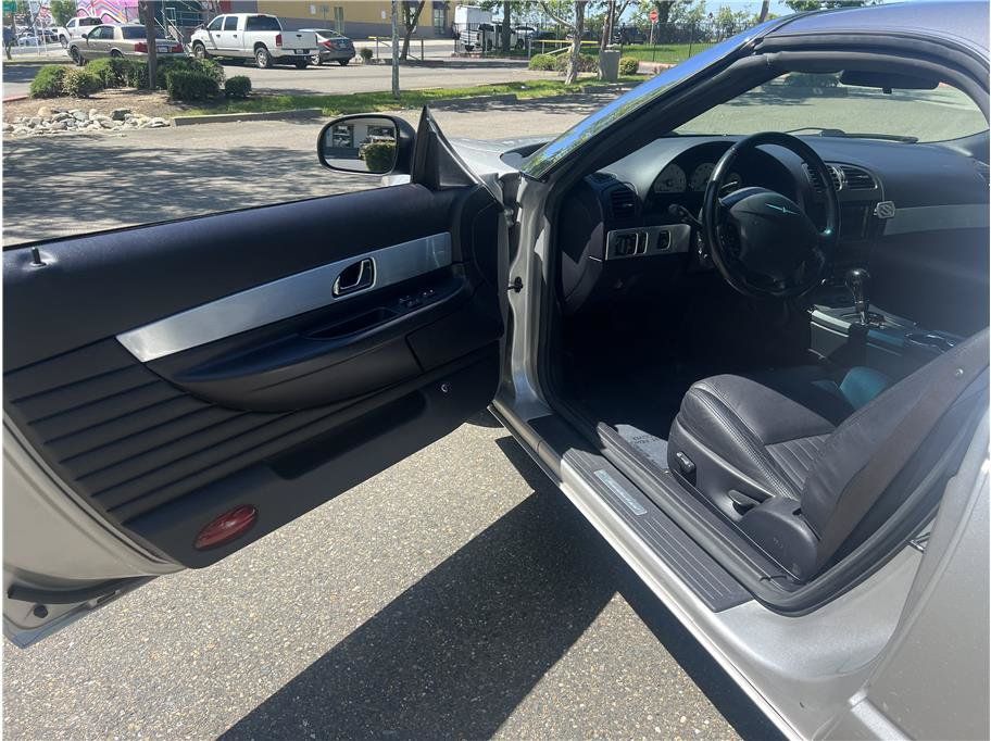 Used 2004 Ford Thunderbird RWD image 12