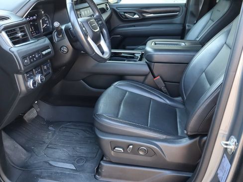 Used 2021 GMC Yukon Denali w/ Denali Ultimate Package AWD/4WD image 17