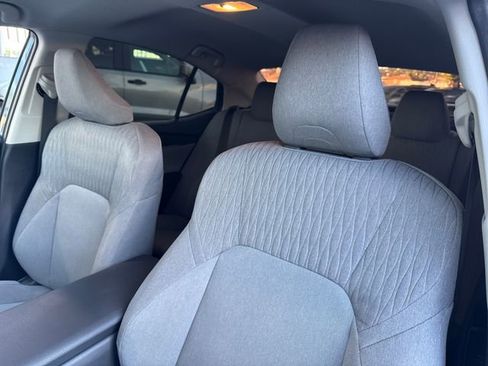 Used 2025 Toyota Camry LE w/ Convenience Package image 32