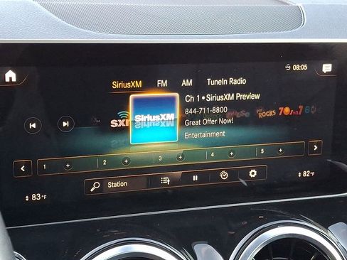 Used 2021 Mercedes-Benz GLB 250 4MATIC image 15