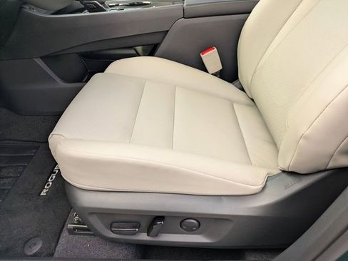 New 2026 Nissan Rogue SV FWD image 15