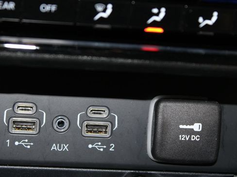 Used 2024 Jeep Grand Cherokee L Limited AWD/4WD image 48