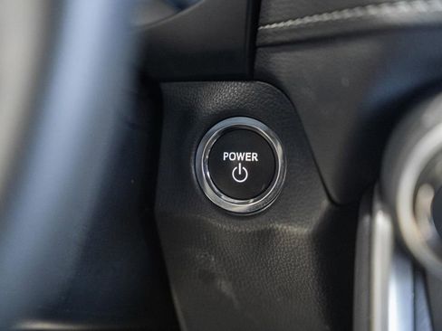 Used 2025 Toyota RAV4 XLE AWD/4WD image 26