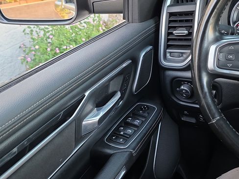Used 2021 RAM 1500 Laramie image 23