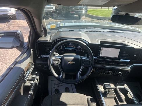 Used 2024 Chevrolet Silverado 1500 LT w/ Safety Package image 27