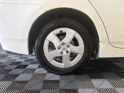 Used 2010 Toyota Prius Five FWD image 24