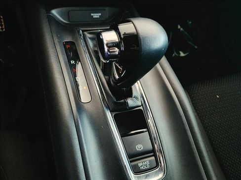 Certified 2021 Honda HR-V Sport image 11