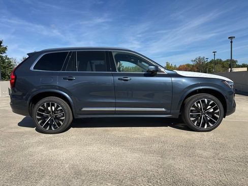 New 2026 Volvo XC90 B6 Plus w/ Protection Package Premier image 8