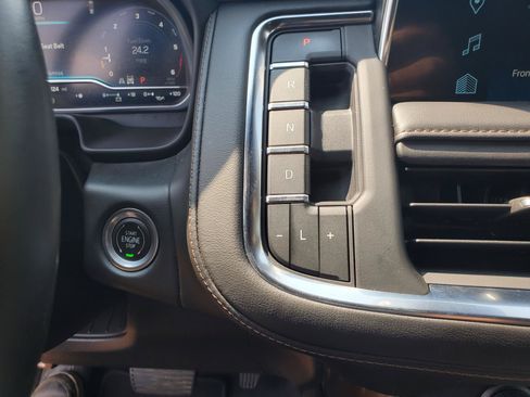 Used 2023 Chevrolet Suburban High Country AWD/4WD image 30