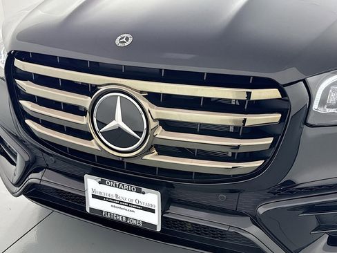 New 2026 Mercedes-Benz GLS 580 4MATIC image 13