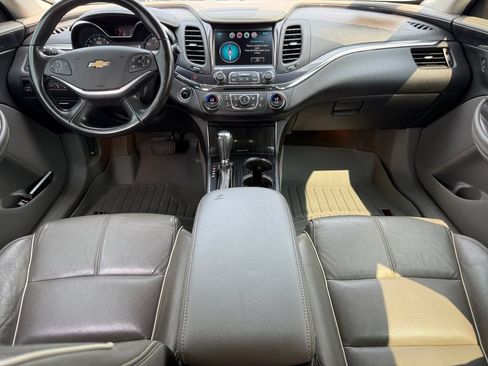 Used 2017 Chevrolet Impala Premier FWD image 13