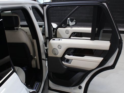 Used 2022 Land Rover Range Rover P525 Westminster Edition AWD/4WD image 31