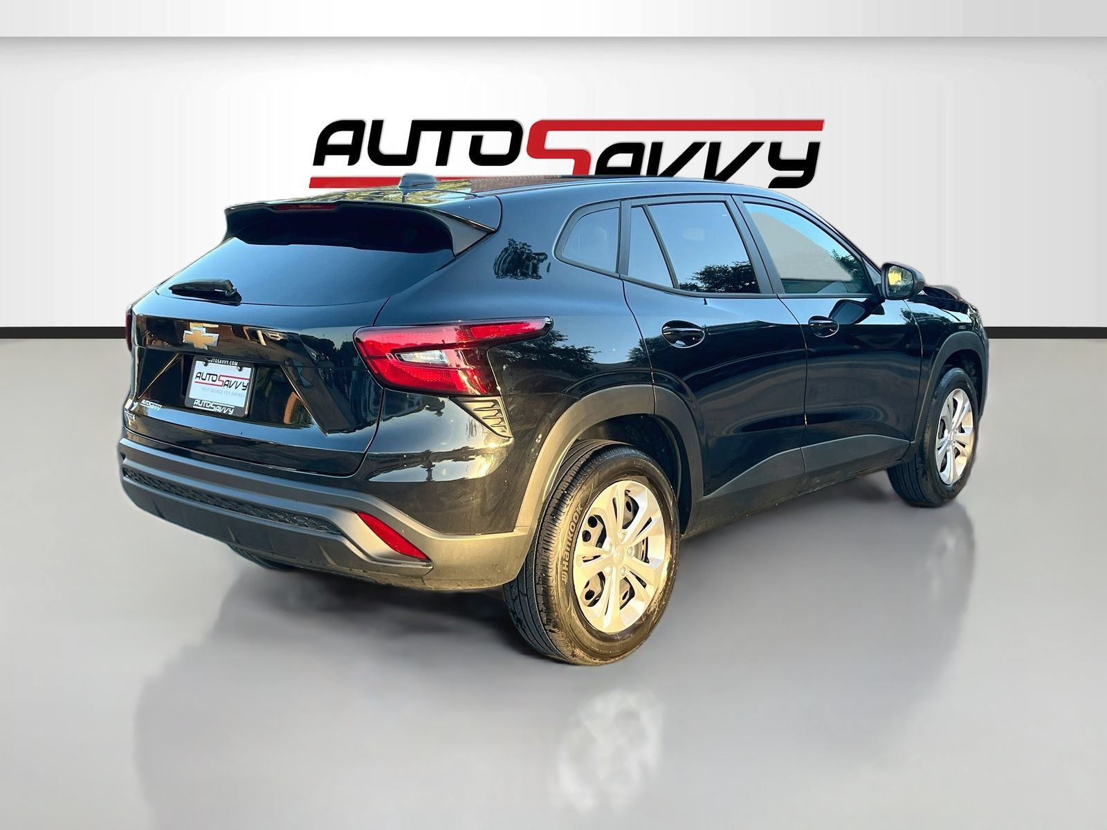 Used 2025 Chevrolet Trax LS FWD image 7