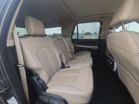 Used 2024 Ford Expedition Max Limited image 21