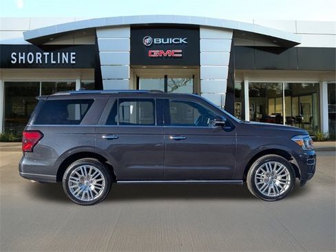 Used 2024 Ford Expedition Limited image 2