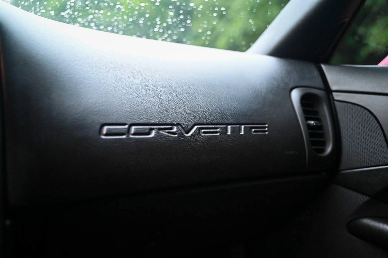 Used 2008 Chevrolet Corvette Coupe RWD image 86
