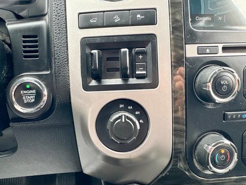 Used 2017 Ford Expedition EL Limited image 18