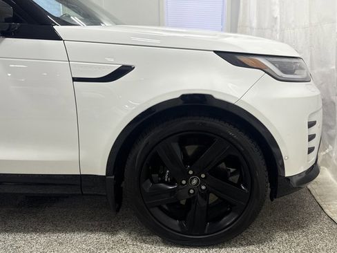 Used 2023 Land Rover Discovery Metropolitan Edition AWD/4WD image 29