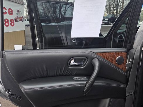 Used 2017 Nissan Armada Platinum image 10