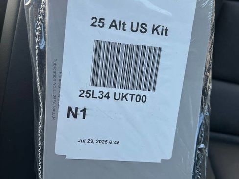 Used 2025 Nissan Altima 2.5 SR w/ SR Premium Package image 17