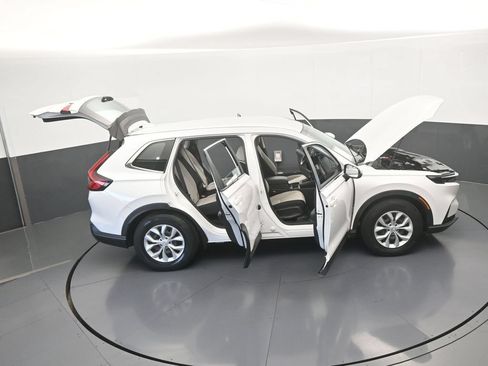 Used 2024 Honda CR-V LX image 60