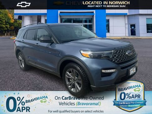 Used 2021 Ford Explorer XLT w/ Equipment Group 202A image 3