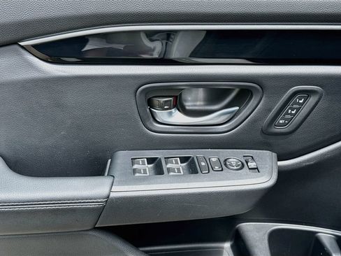 Used 2025 Honda Pilot EX-L image 21