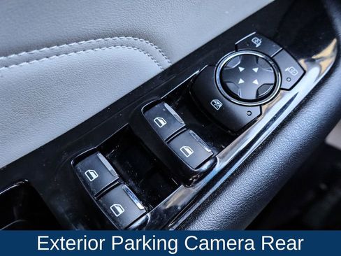 Used 2015 Ford Edge Titanium w/ Equipment Group 301A image 22