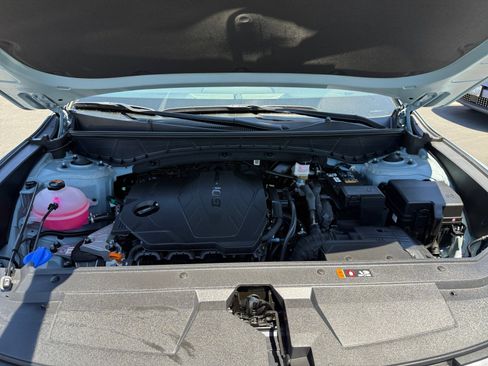 Certified 2025 Hyundai Santa Cruz SE FWD image 20