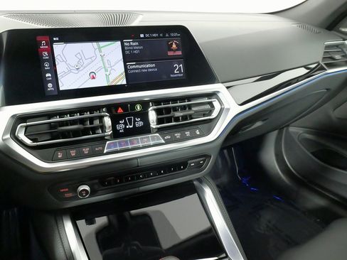 Used 2023 BMW M4 xDrive Competition image 46