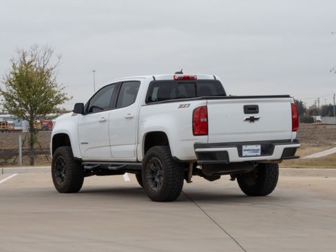 Used 2018 Chevrolet Colorado Z71 image 3