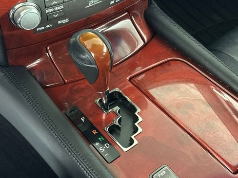 Used 2011 Lexus LS 460 AWD w/ Luxury Value Edition image 18