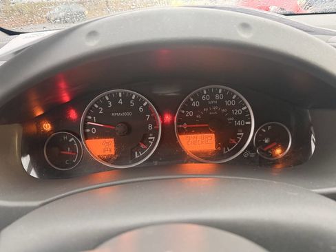 Used 2012 Nissan Frontier SL w/ Moonroof Pkg image 18