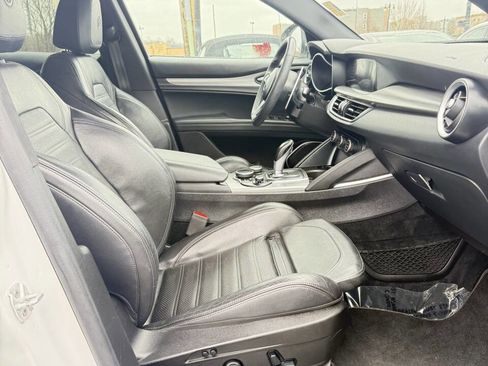 Used 2018 Alfa Romeo Stelvio Ti Sport image 17