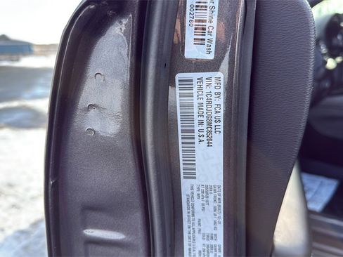 Used 2021 Dodge Durango GT image 39