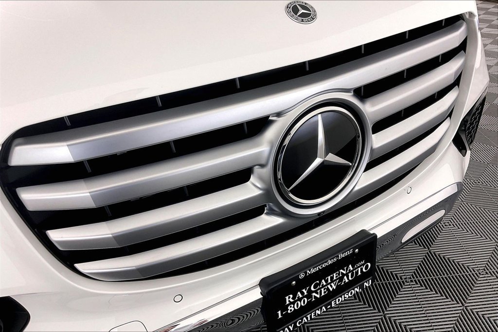 Used 2026 Mercedes-Benz GLS 450 4MATIC image 23