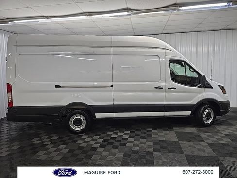 Used 2025 Ford Transit 250 148 High Roof Extended w/ Load Area Protection Package RWD image 2