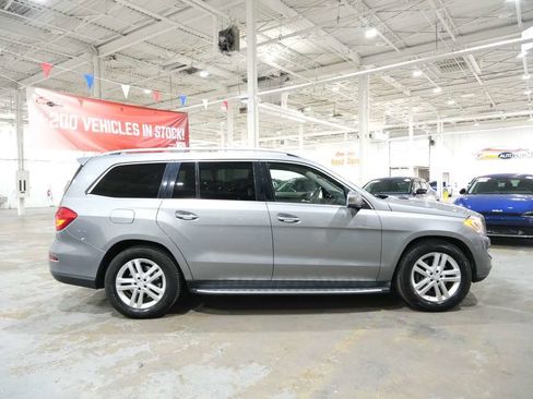 Used 2015 Mercedes-Benz GL 450 4MATIC w/ Parking Assist Package image 14