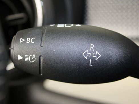 Certified 2023 MINI Cooper S image 26