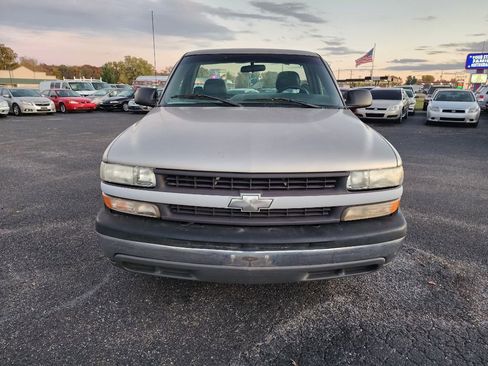 Used 2000 Chevrolet Silverado 1500 2WD Regular Cab image 12