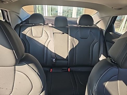 New 2026 Hyundai Elantra Limited image 29