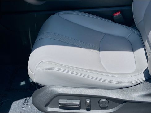 Used 2025 Honda Pilot EX-L image 15
